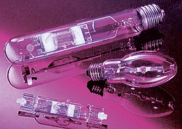 [L-51602] Ampoule HQI-Ts 70W Bleu Rx7S 10000°k & Blv iodure iodure métallique couleur